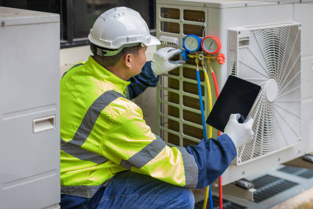 Professional Hvac technician working in Union City, OK